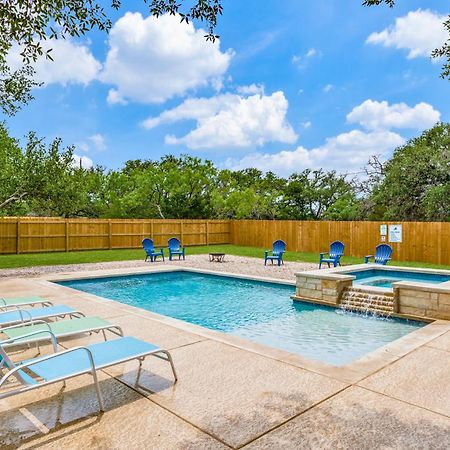 Spacious 5 Bdrm Home Mins To Wineries With Private Pool And Hot Tub! Johnson City Kültér fotó