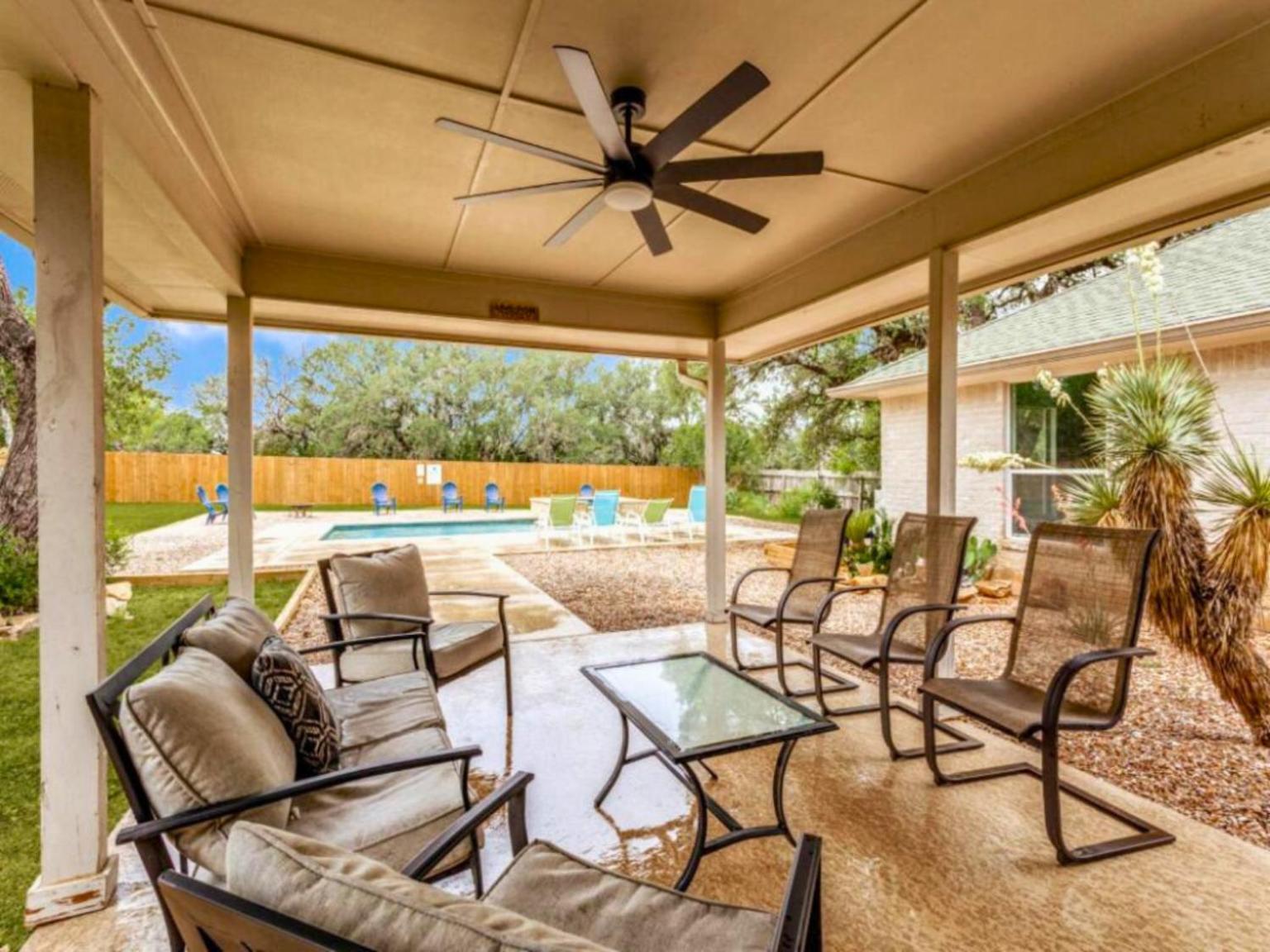 Spacious 5 Bdrm Home Mins To Wineries With Private Pool And Hot Tub! Johnson City Kültér fotó